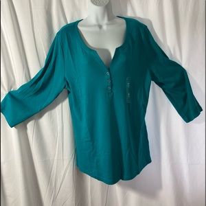 Shirt 3/4 sleeve, Peacock Teal. 0X is between L-XL